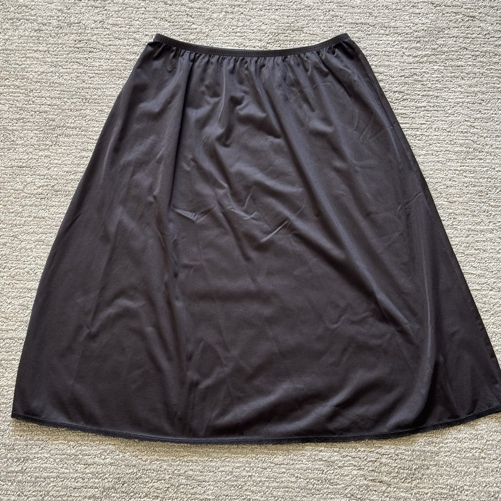 Vanity Fair Half Slip Womens Large Black Nylon 26" Long